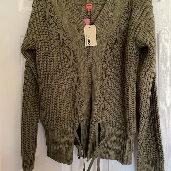 Olive Green V Neck Sweater. NWT - Picture 3 of 3